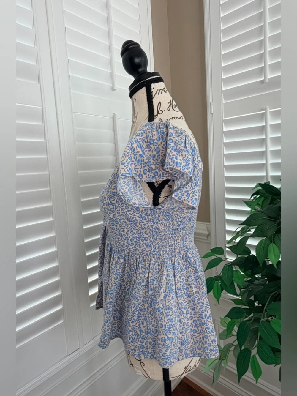 Japna Cheetah Print Babydoll Flutter Sleeve Top Size Medium - Picture 2 of 7